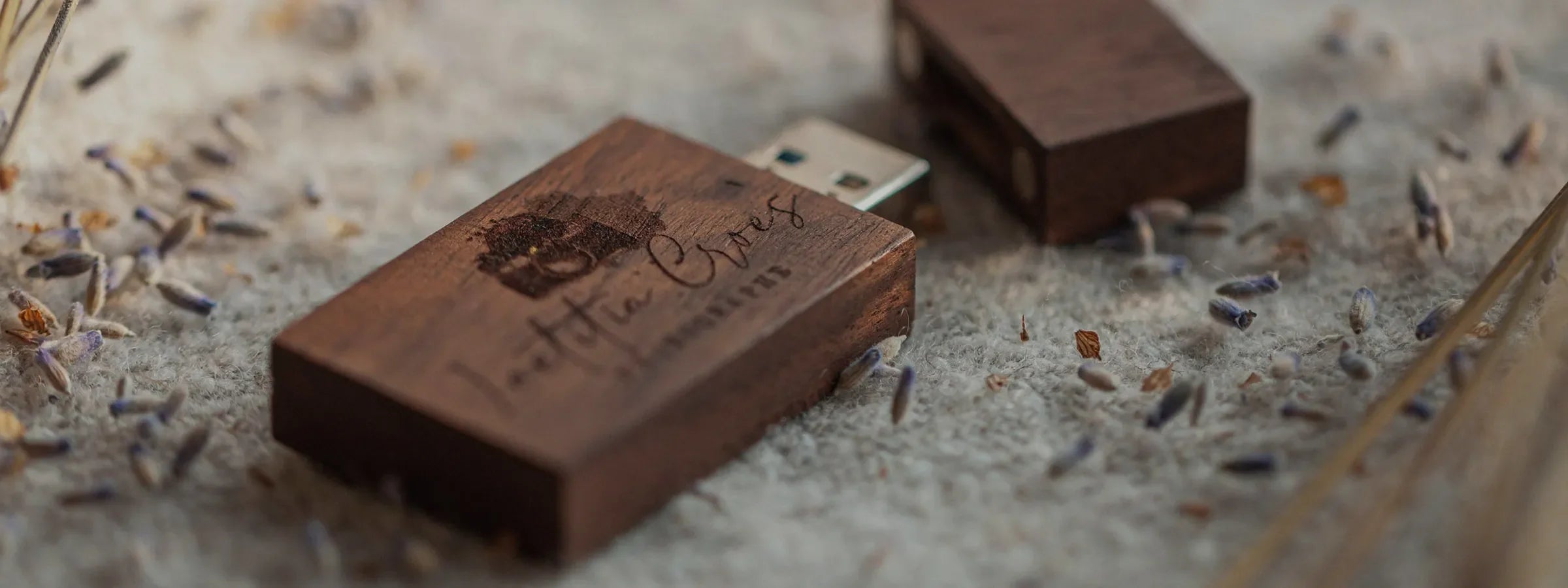 wood & glass usb flash drives