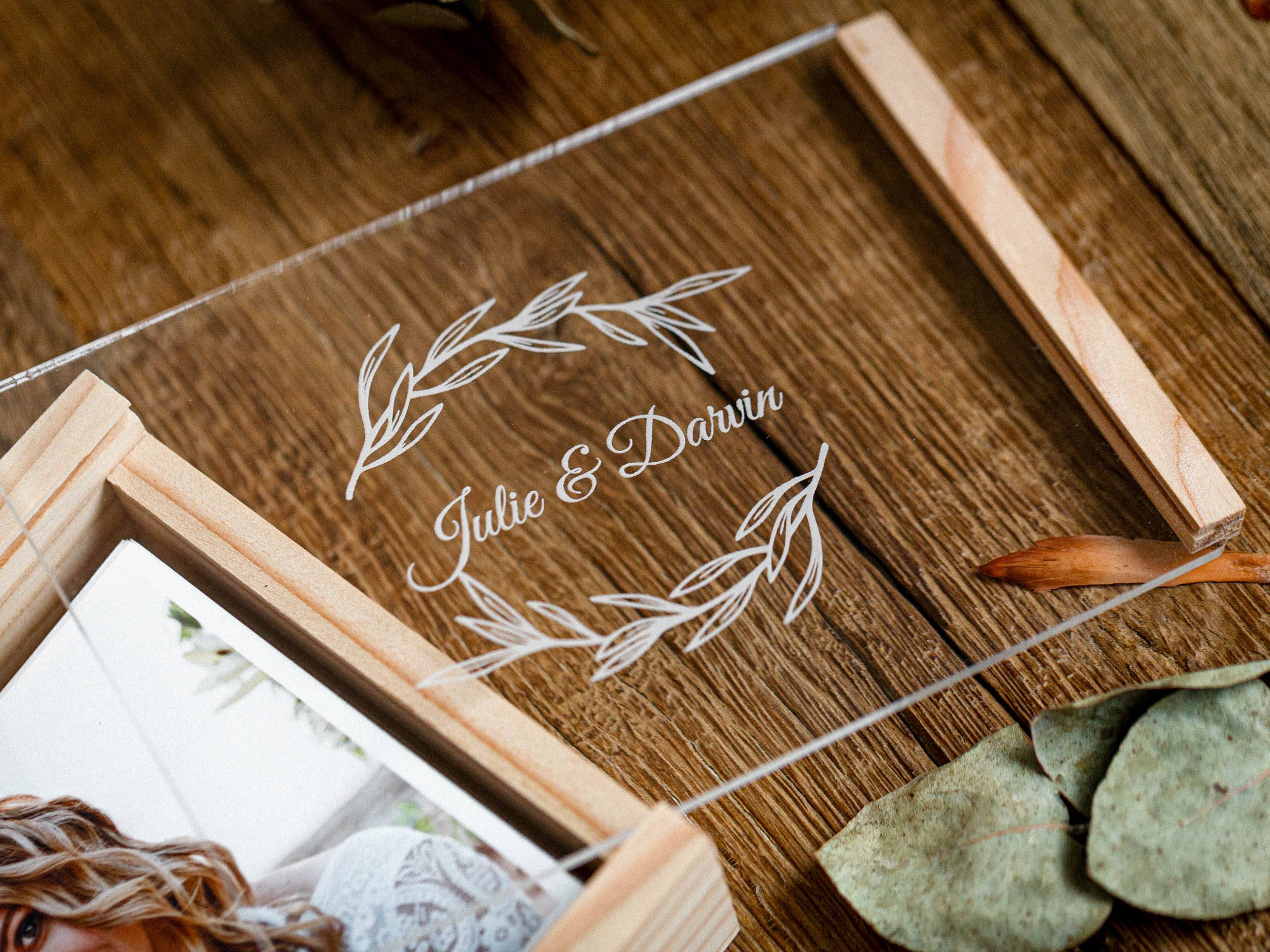 Maple Wood Box with Personalized Acrylic Lid for Wedding Photo