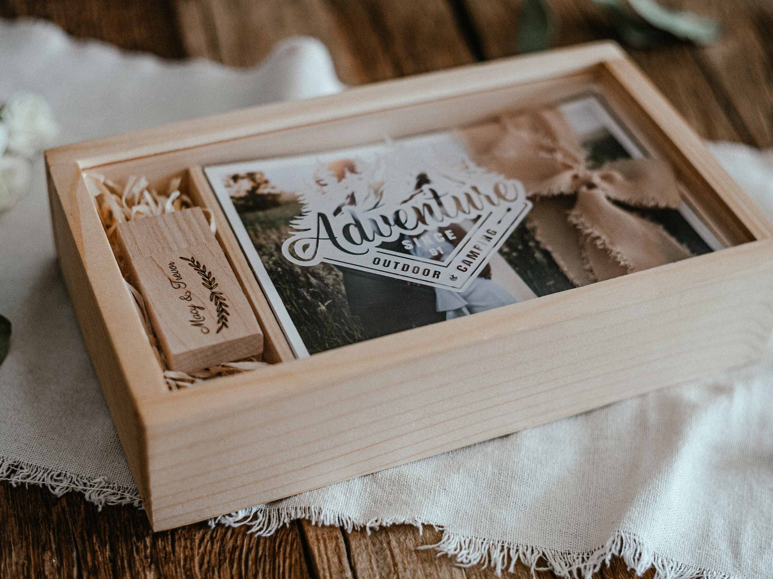 Gift for Wedding Couple - Personalized Wooden Photo Box with USB 3.0 Flash Drive - NZHANDICRAFT