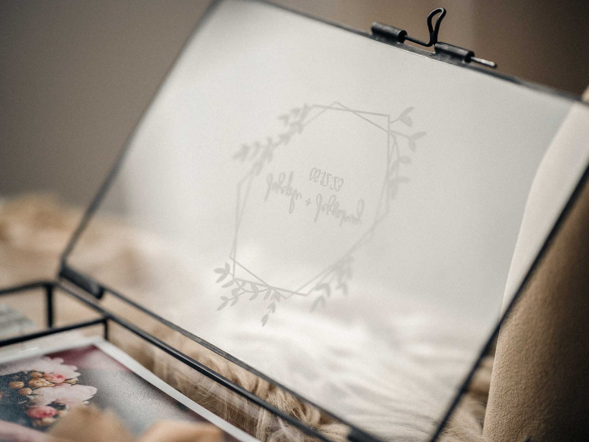 Glass Photo Box with Wood Crystal USB Drive for Wedding Photo