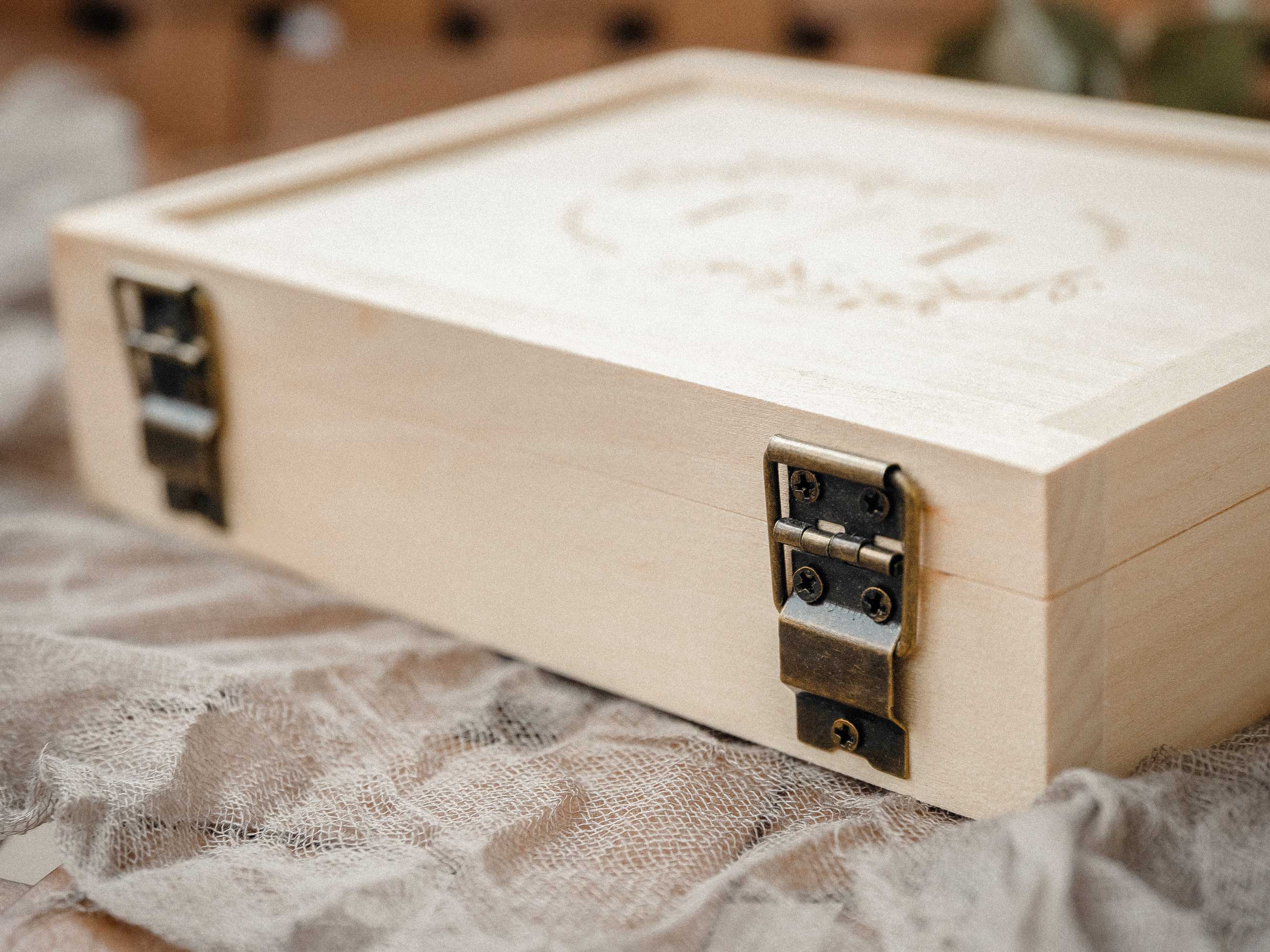 Natural Wood Photo Box – An Elegant Keepsake for Weddings & More - NZHANDICRAFT