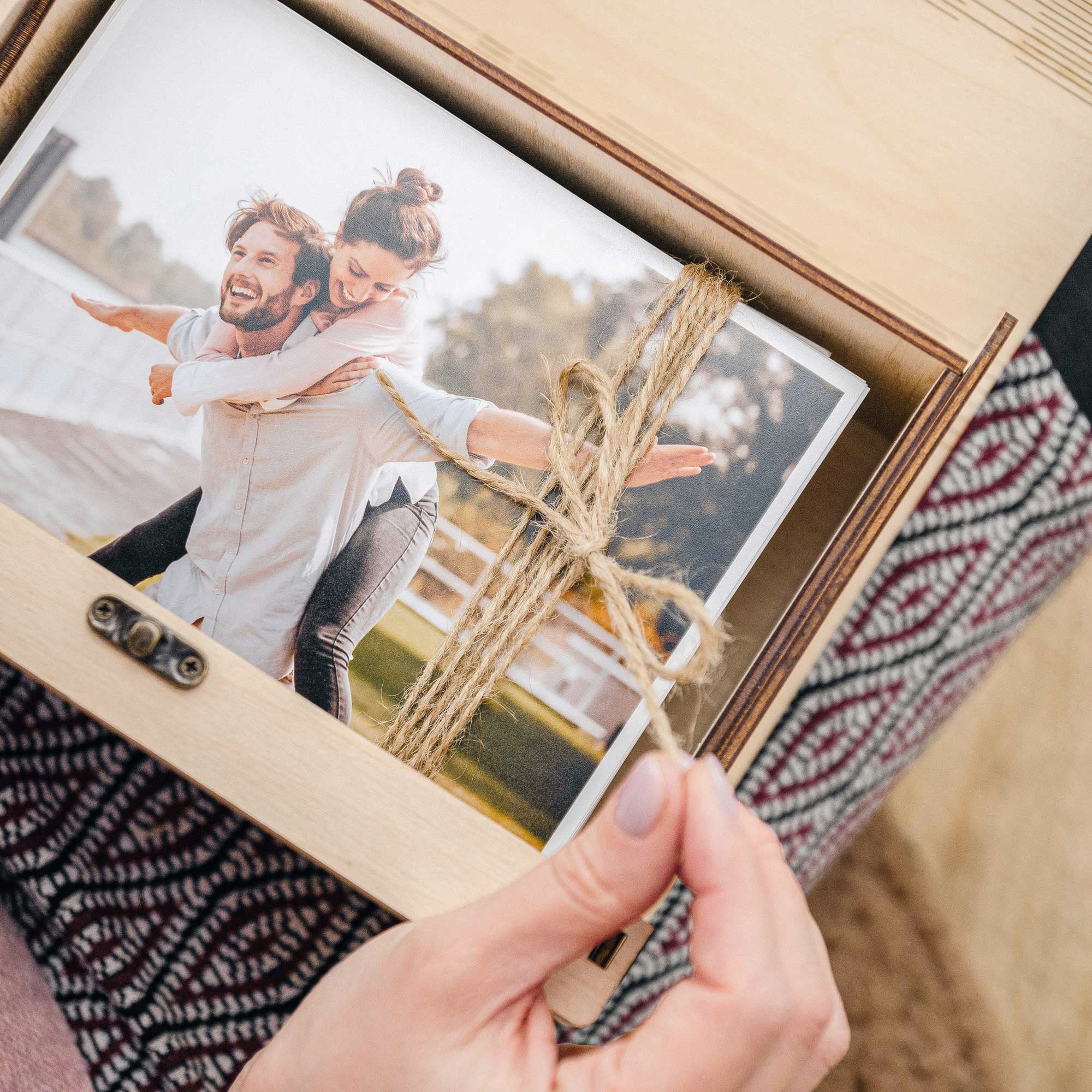 Natural Wooden Photo Box – Personalized Gift for Families & Friends - NZHANDICRAFT