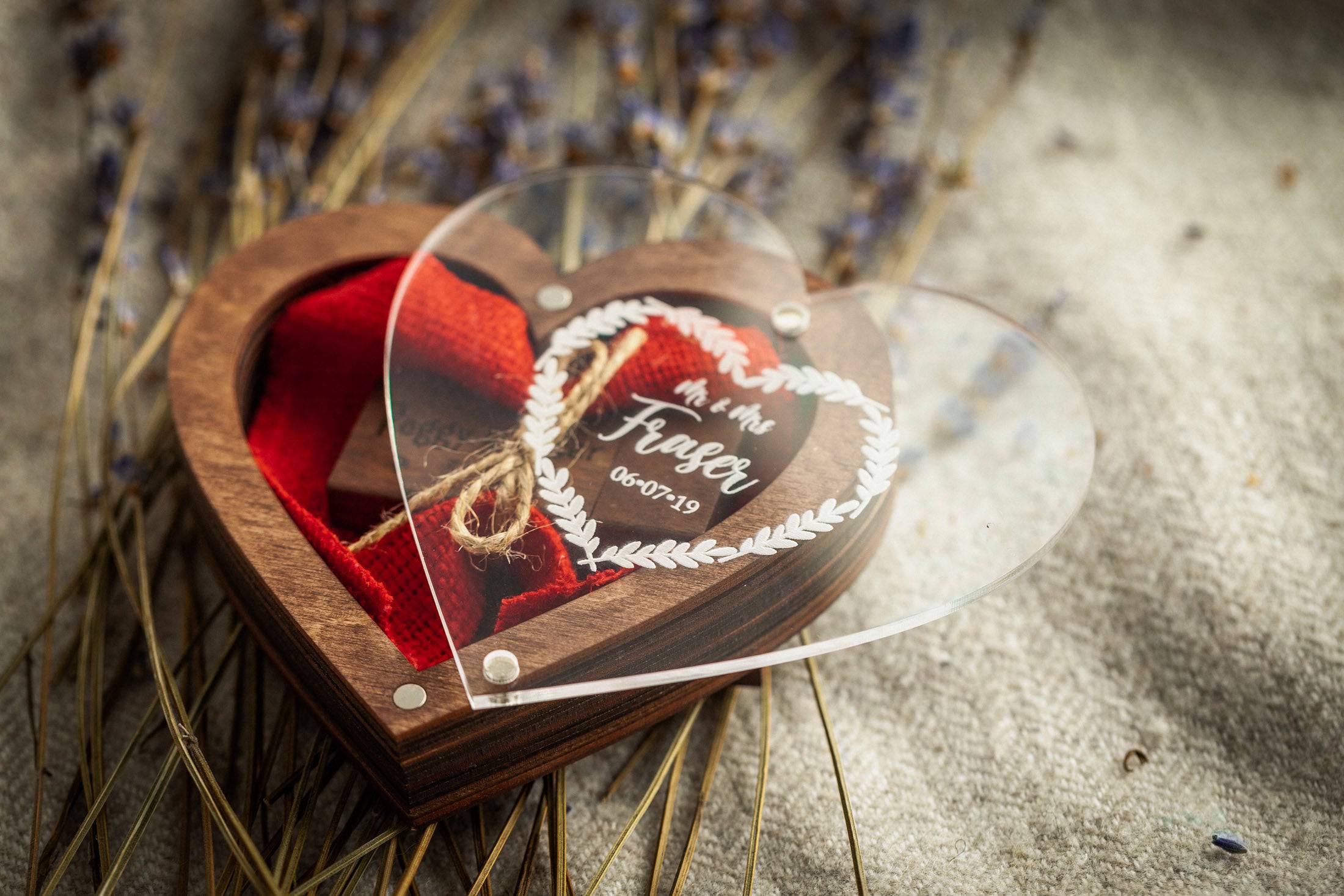 Open heart wedding USB box with engraved wooden USB