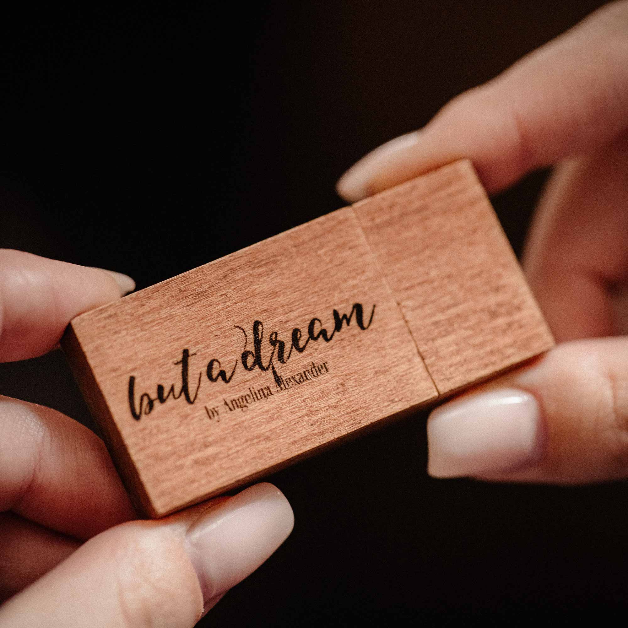 natural teak wood usb client gift for wedding photos