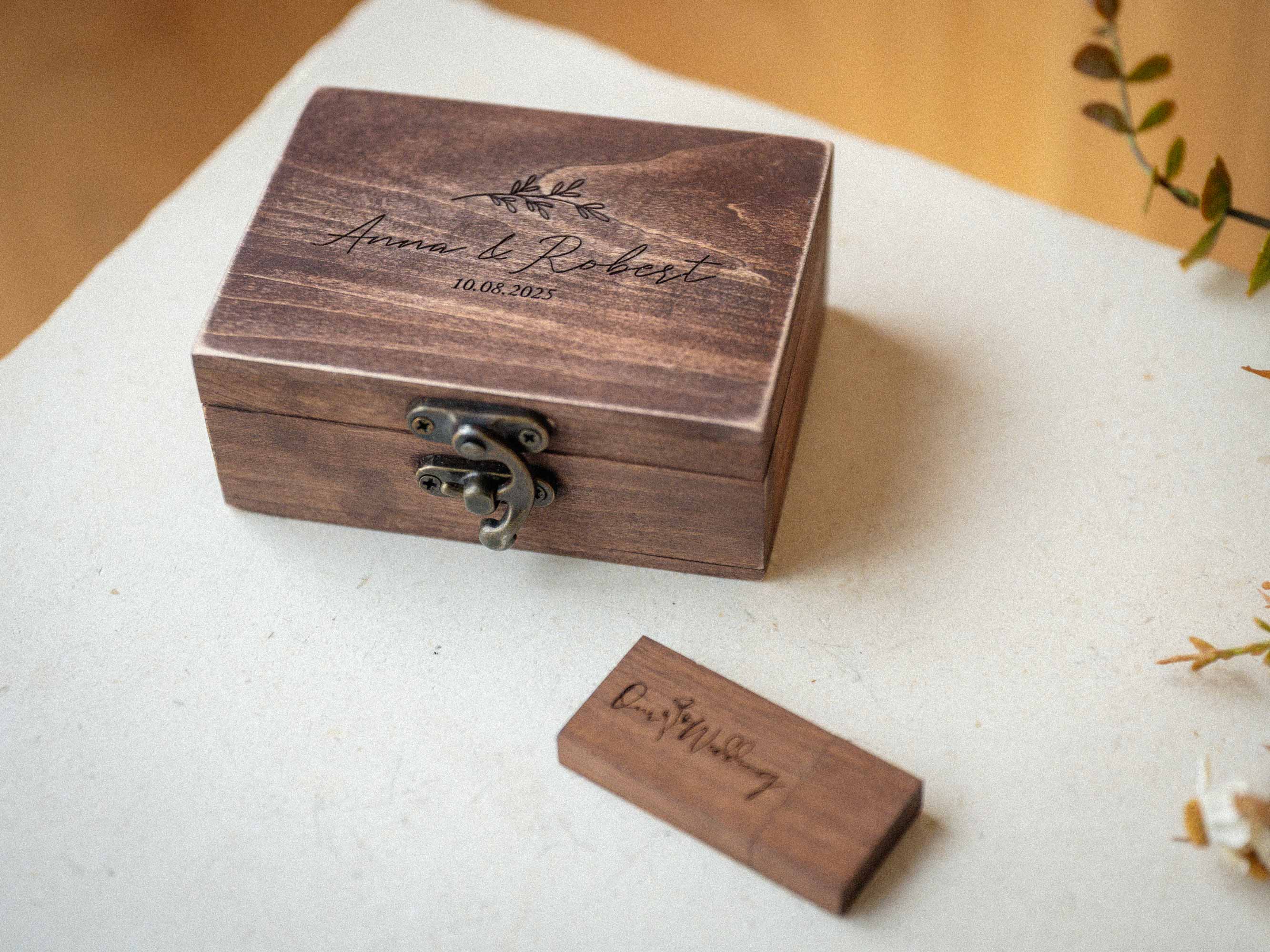 Closed Walnut Vintage USB box with wooden flash drive