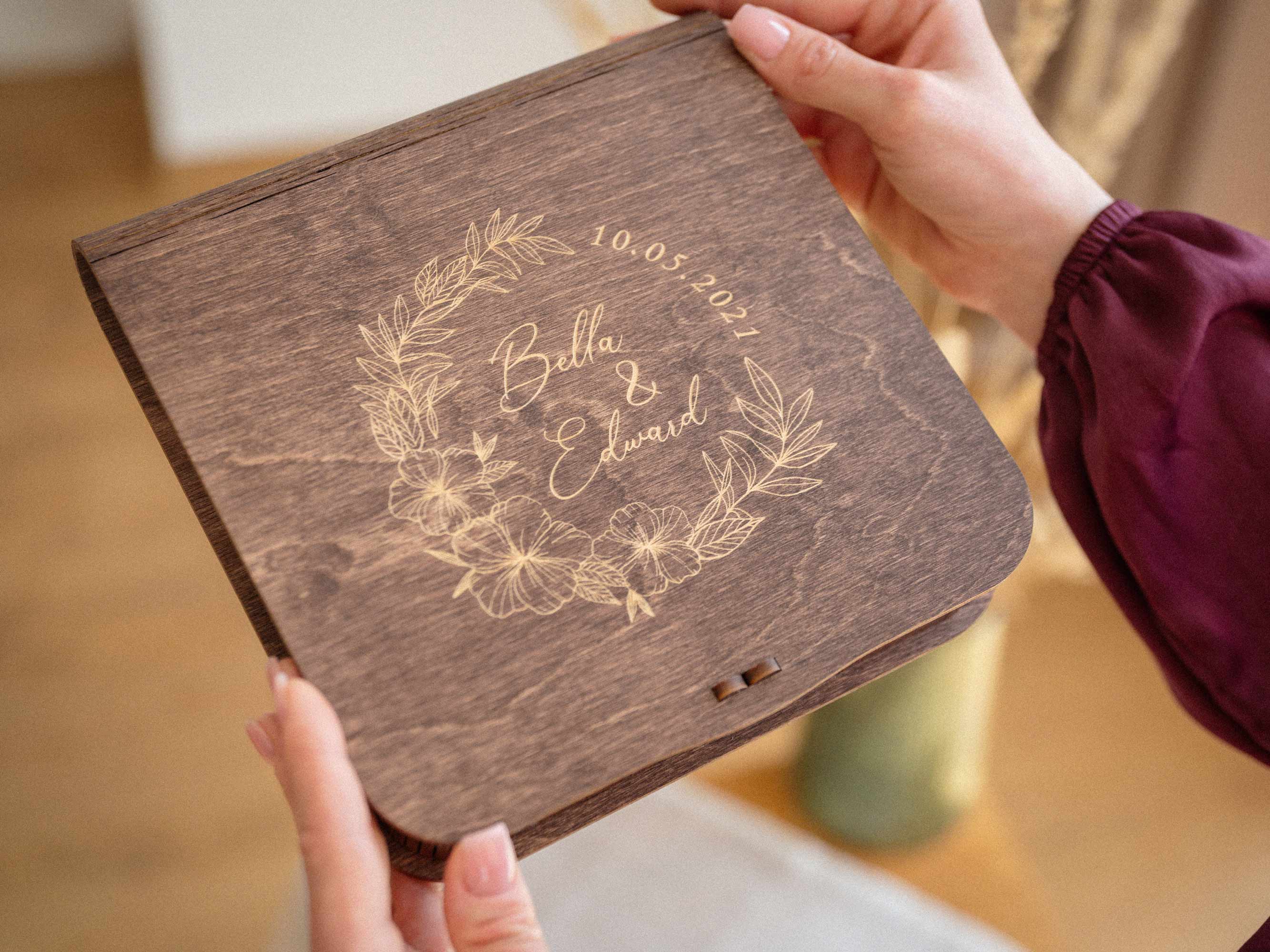 Walnut wooden photo box with USB, wedding prints and personalized engraving