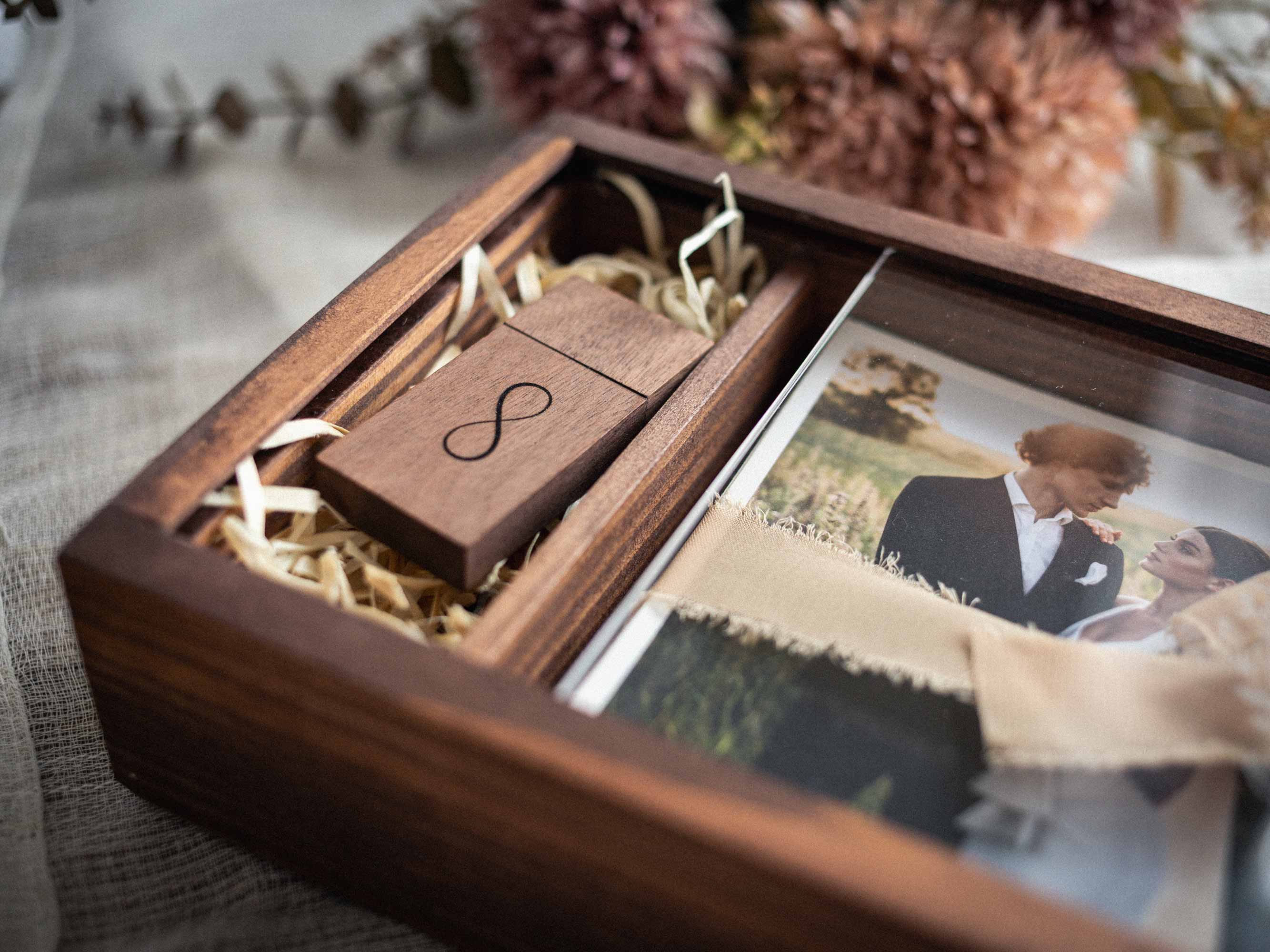 Regalo di Matrimonio per la Coppia - Scatola in Legno per Foto, Regalo per il Bridal Shower