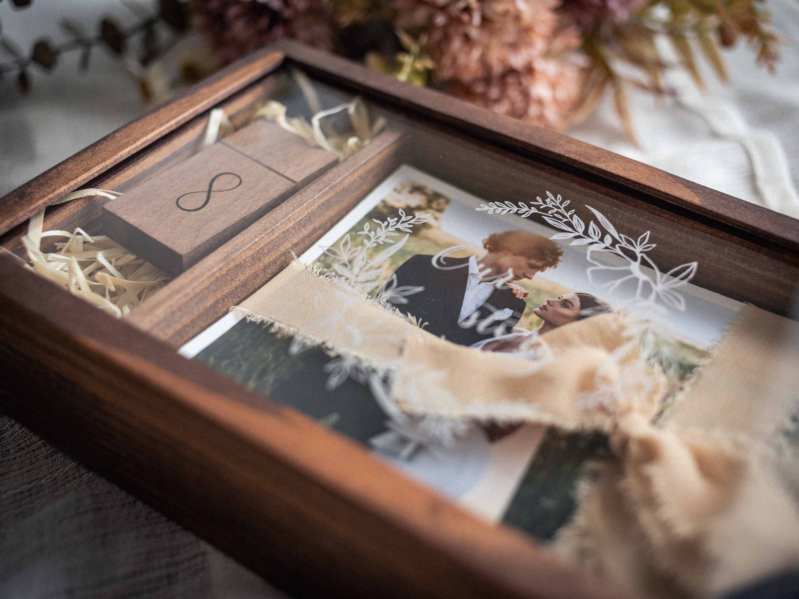 Regalo di Matrimonio per la Coppia - Scatola in Legno per Foto, Regalo per il Bridal Shower