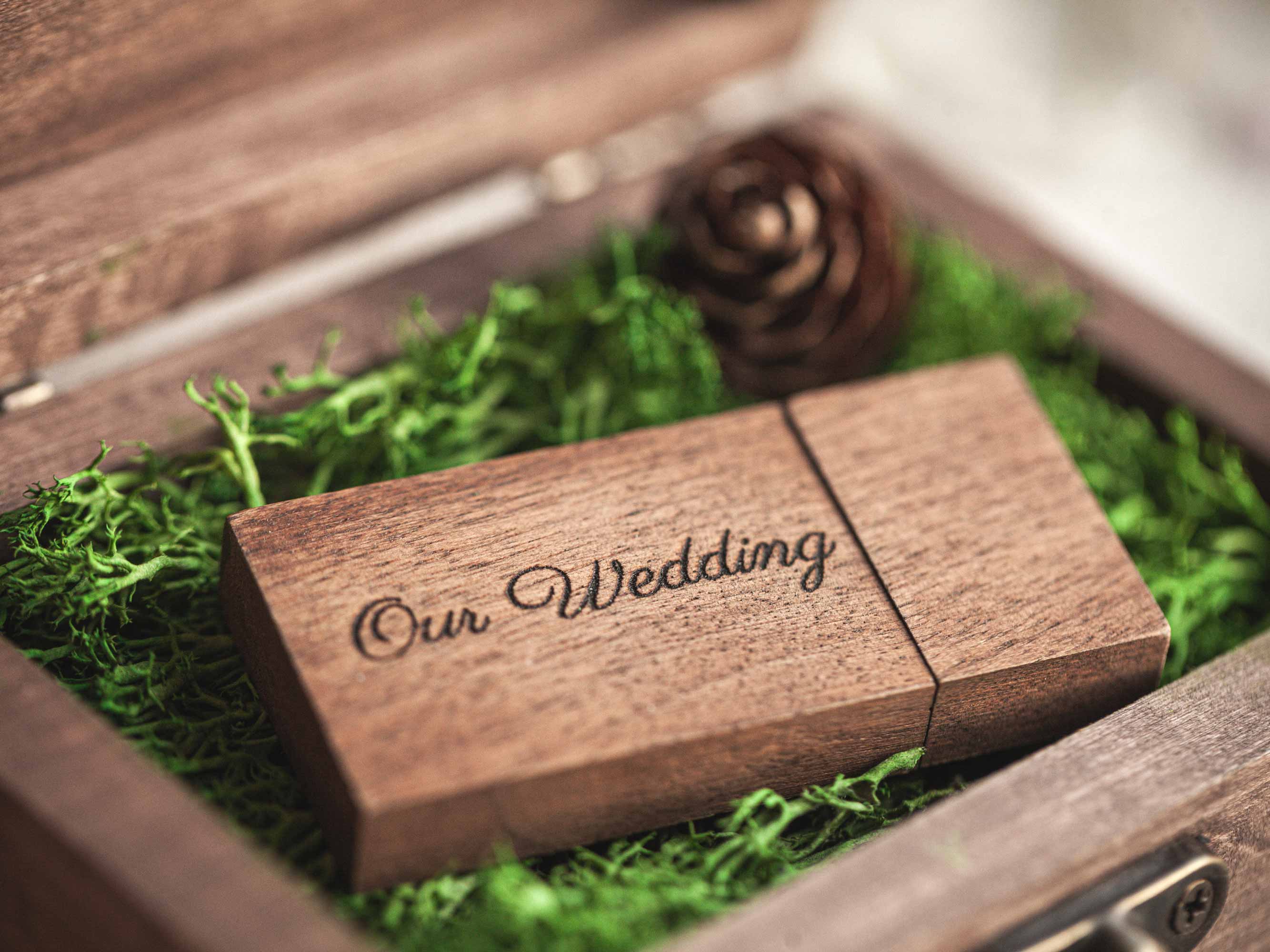 Scatola USB personalizzata incisa con opzione USB 3.0 per matrimoni