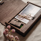 Scatola portafoto in legno di noce e chiavetta USB per ricordi di matrimonio