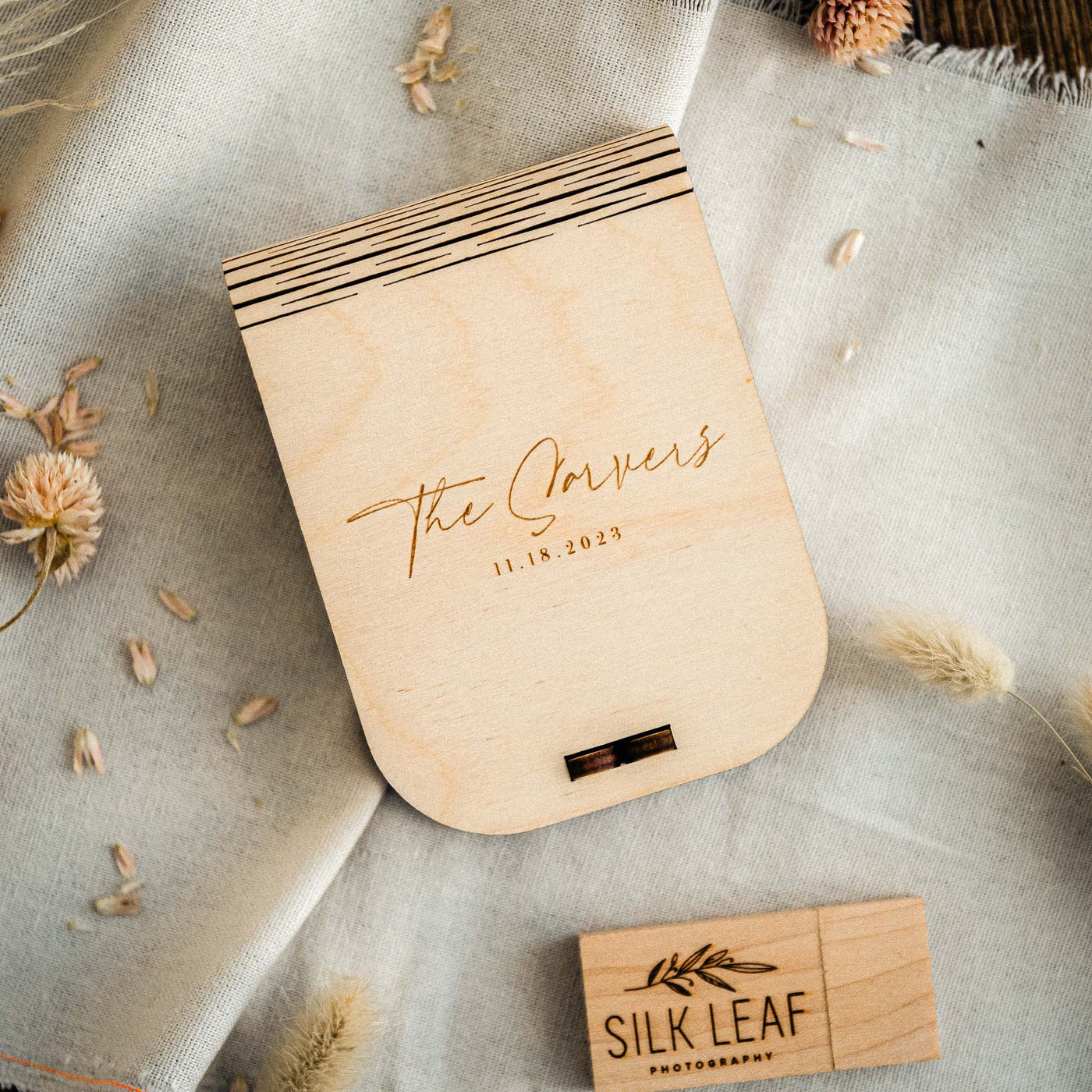 Personalized Wooden USB Box with Optional USB 3.0 Flash Drive