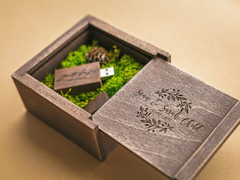 Vintage Wooden Box with Decorative Moss and USB Drive (option)