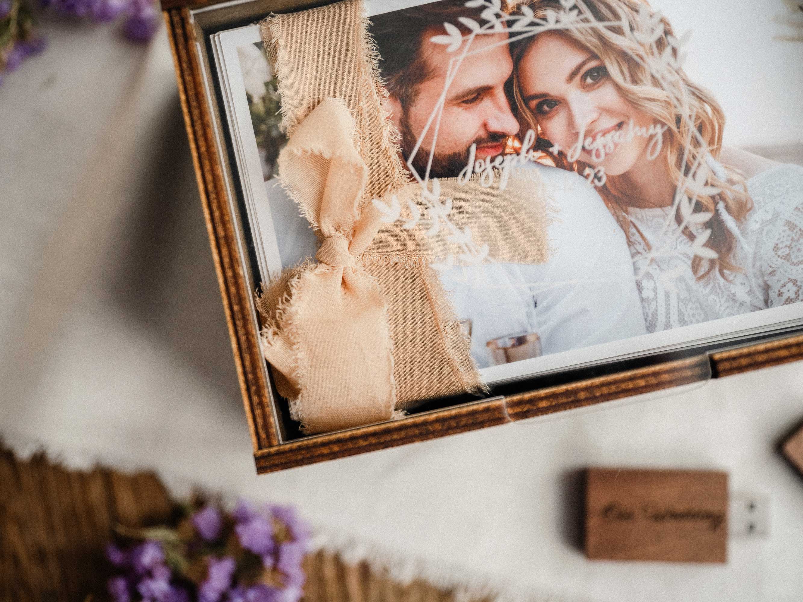 Wedding Photo Box with Acrylic Lid & USB 3.0 Flash Drive - Personalized Photography Gift (holds 250 photos) - NZHANDICRAFT