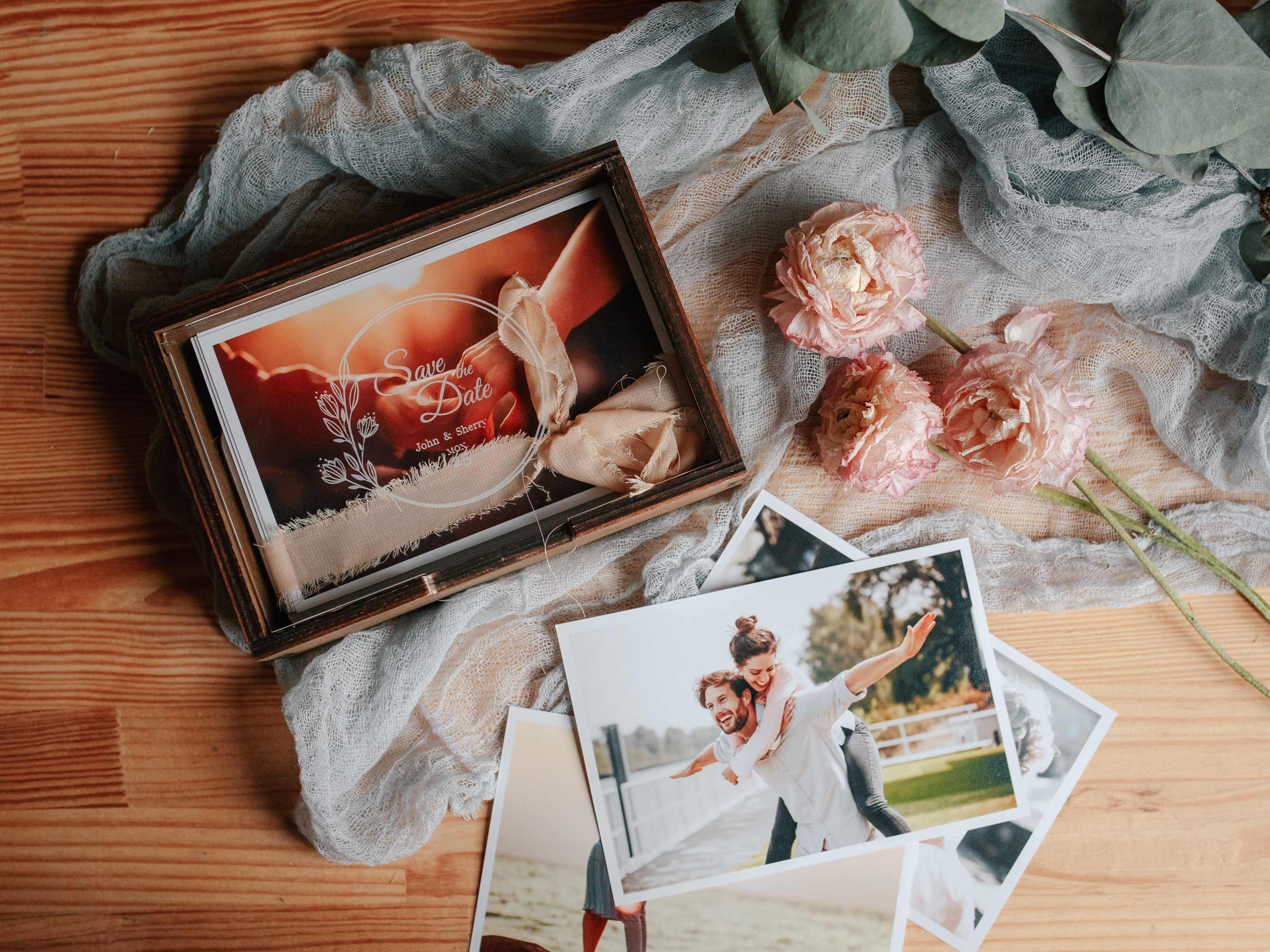 Wooden Photo Box with Personalize Acrylic Lid for Photos